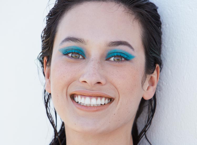 1805_mascara_image4_750x552 sowimage