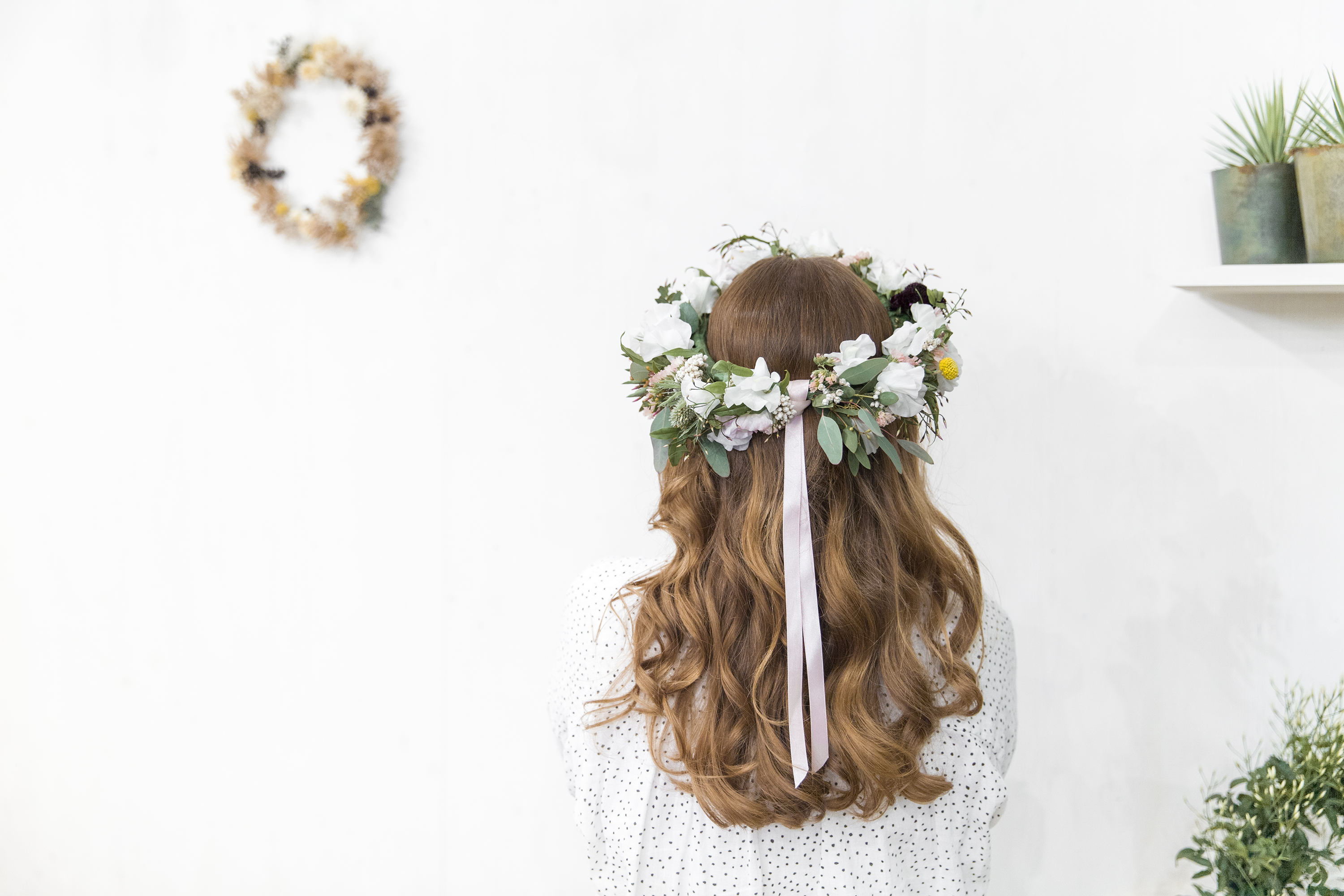 DIY-Blumenkranz-Flowercrown-Blumen-Haarschmuck-Hochzeit-Festival sowimage