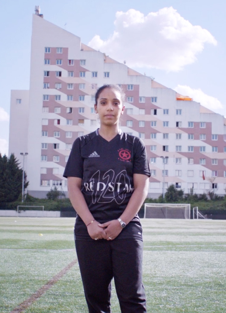 Avec Imene, les femmes entrent sur le terrain!