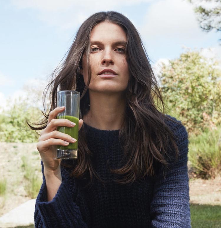 Detox, Vitamin, Healthy Glow… Make Your Own Smoothie!