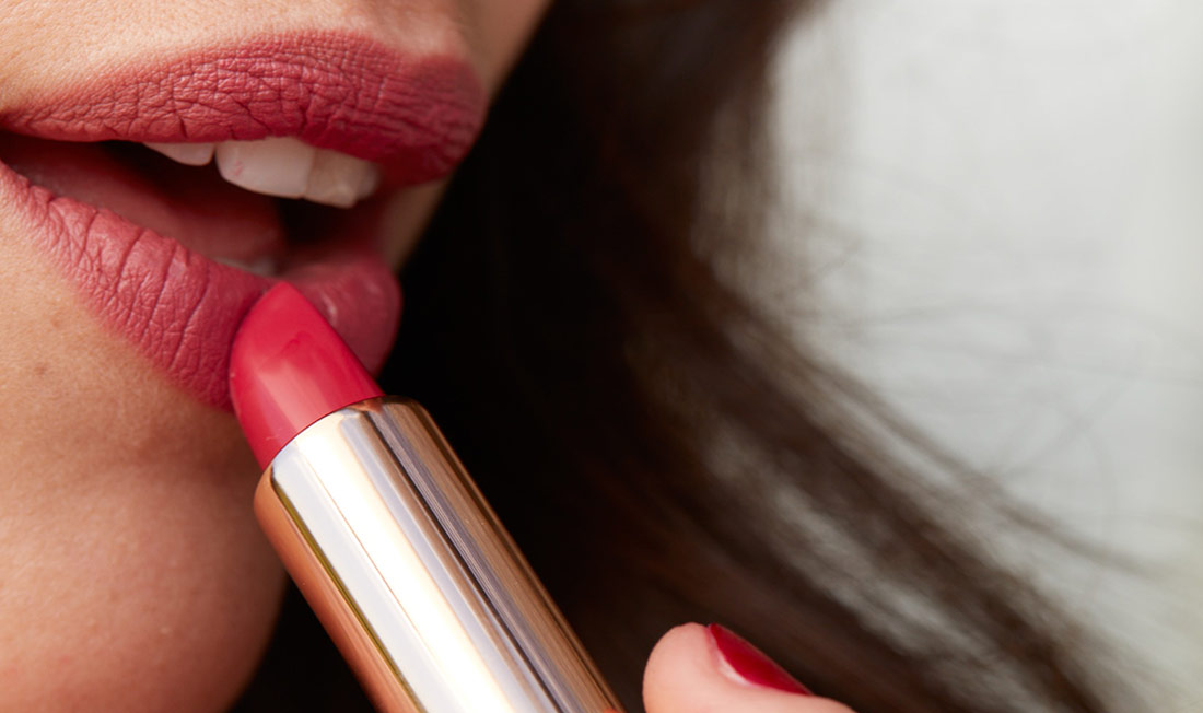 1906_makeup-engage_image4_1100x652 sowimage