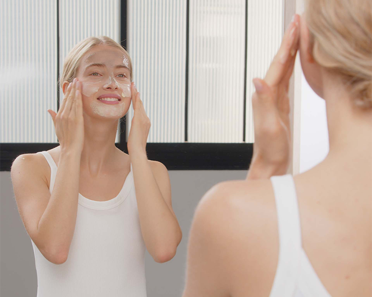 Puhdista, rauhoita, elvytä ja heleytä