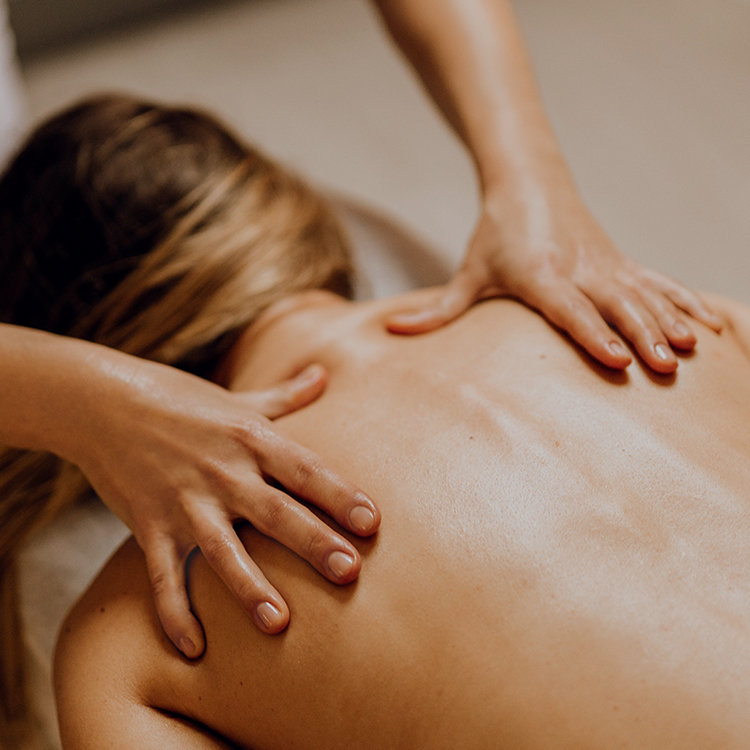 Pourquoi utiliser le monoï comme huile de massage ?