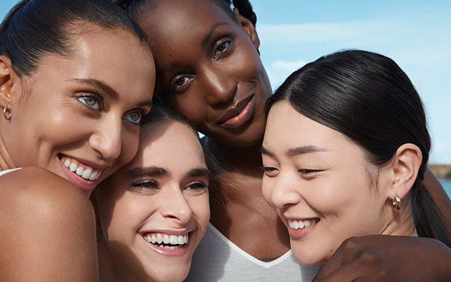 Groupe de femme avec différents types de peaux
