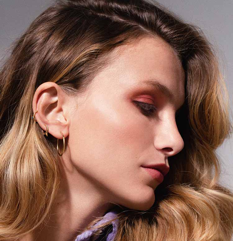 Хайлайтер: незаменим для сияющего цвета лица